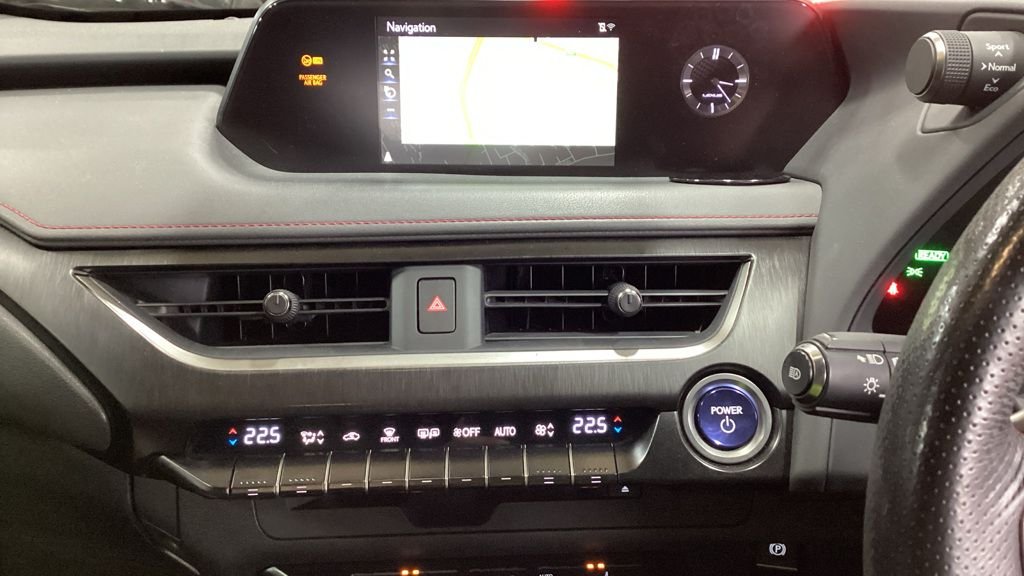 Used Lexus UX 2019 for sale - 76570532: Photo 3