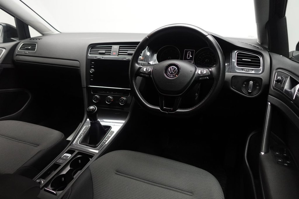 Used Volkswagen Golf 2019 for sale - 76950098: Photo 20