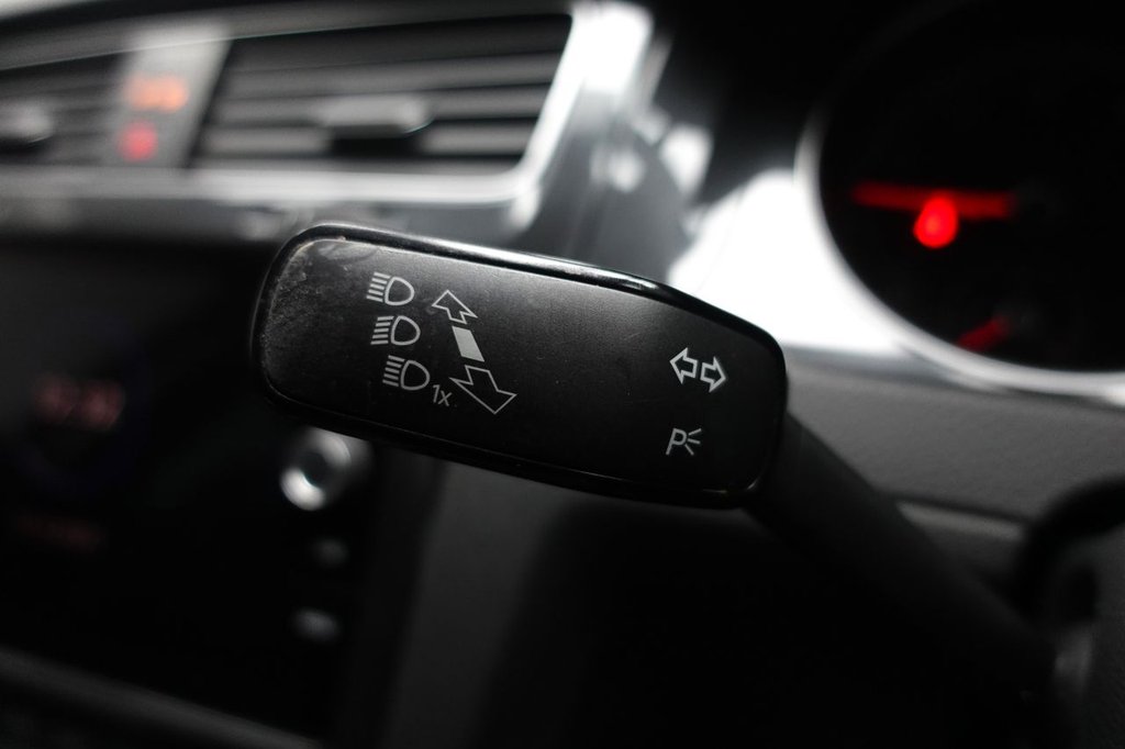 Used Volkswagen Golf 2019 for sale - 76950098: Photo 41