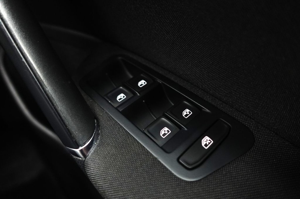 Used Volkswagen Golf 2019 for sale - 76950098: Photo 43