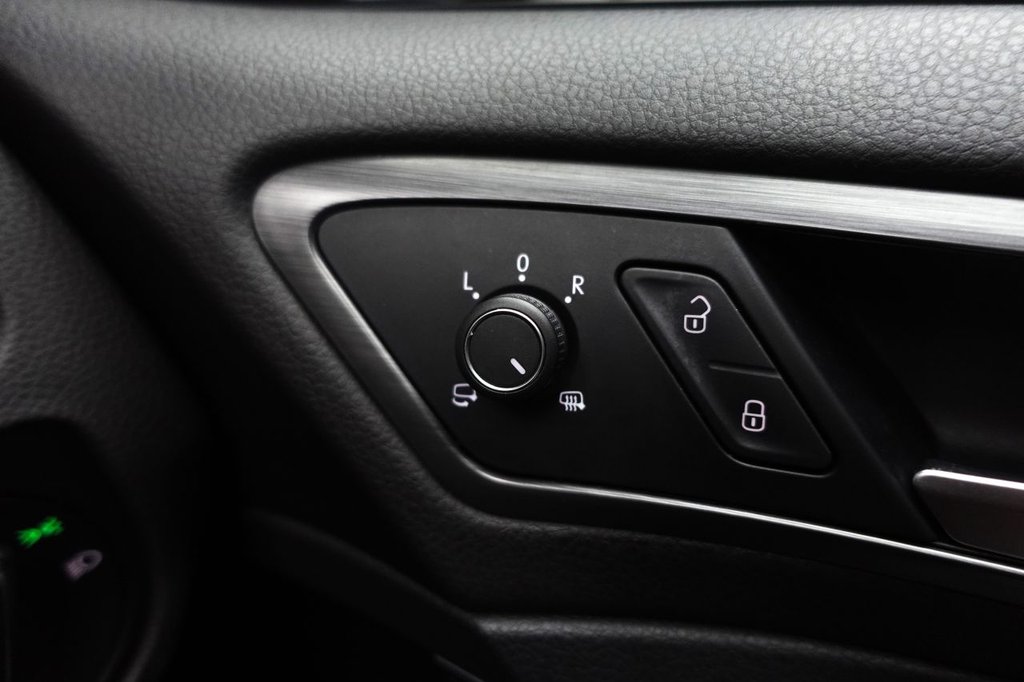 Used Volkswagen Golf 2019 for sale - 76950098: Photo 45