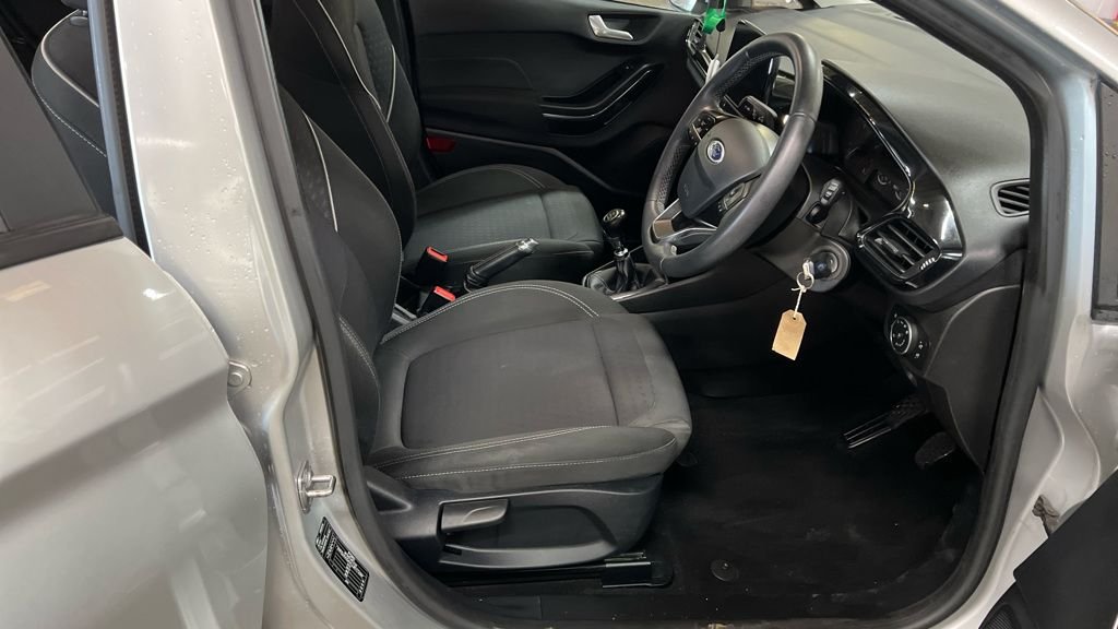 Used Ford Fiesta 2018 for sale - 76570507: Photo 2