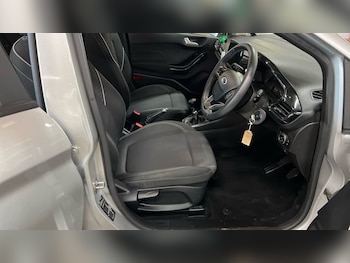 Used Ford Fiesta 2018 for sale - 76570507: Photo