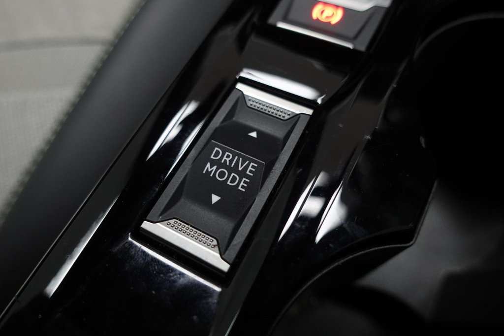 Used Peugeot E-2008 2021 for sale - 77172111: Photo 40