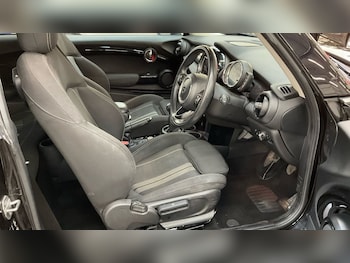 Used MINI Hatch 2019 for sale - 76570522: Photo