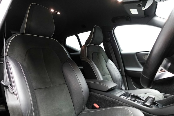 Used Volvo XC40 2019 for sale - 75487410: Photo 2