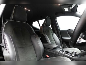 Used Volvo XC40 2019 for sale - 75487410: Photo