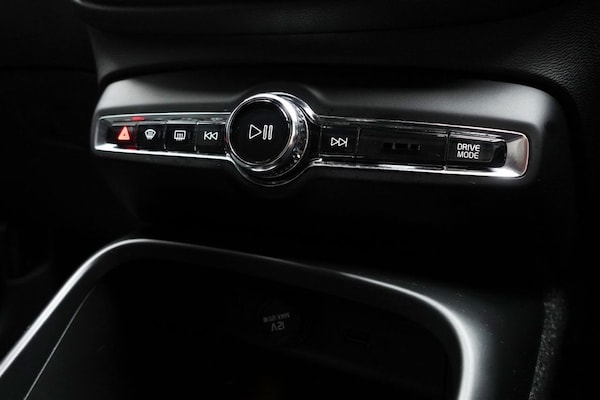 Used Volvo XC40 2019 for sale - 75487410: Photo 43