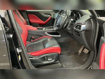 Used Jaguar F-Pace 2019 for sale - 78458576: Photo