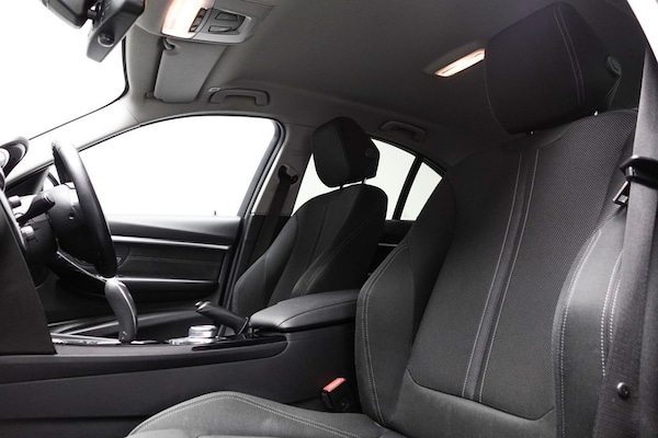 Used BMW 3 Series 2018 for sale - 76172845: Photo 15