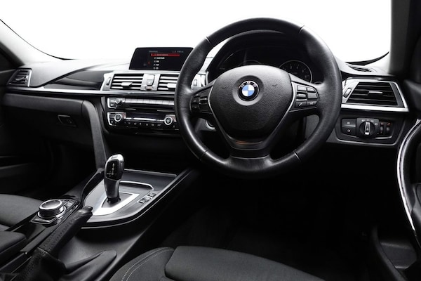 Used BMW 3 Series 2018 for sale - 76172845: Photo 23