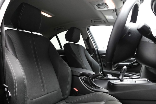 Used BMW 3 Series 2018 for sale - 76172845: Photo 2