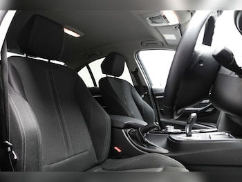 Used BMW 3 Series 2018 for sale - 76172845: Photo