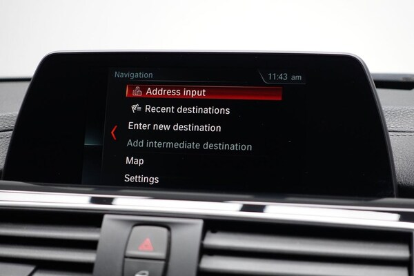 Used BMW 3 Series 2018 for sale - 76172845: Photo 32