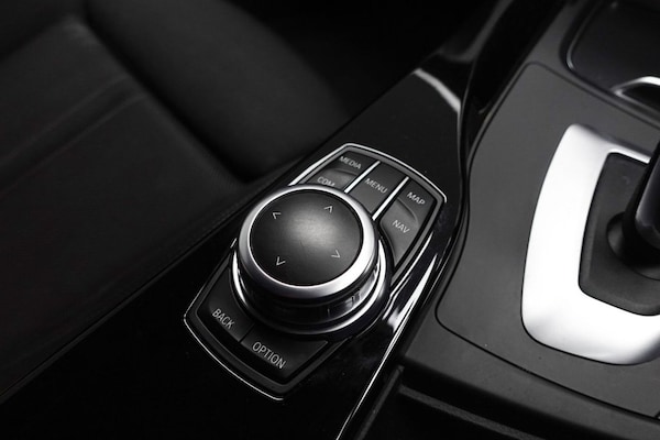 Used BMW 3 Series 2018 for sale - 76172845: Photo 42