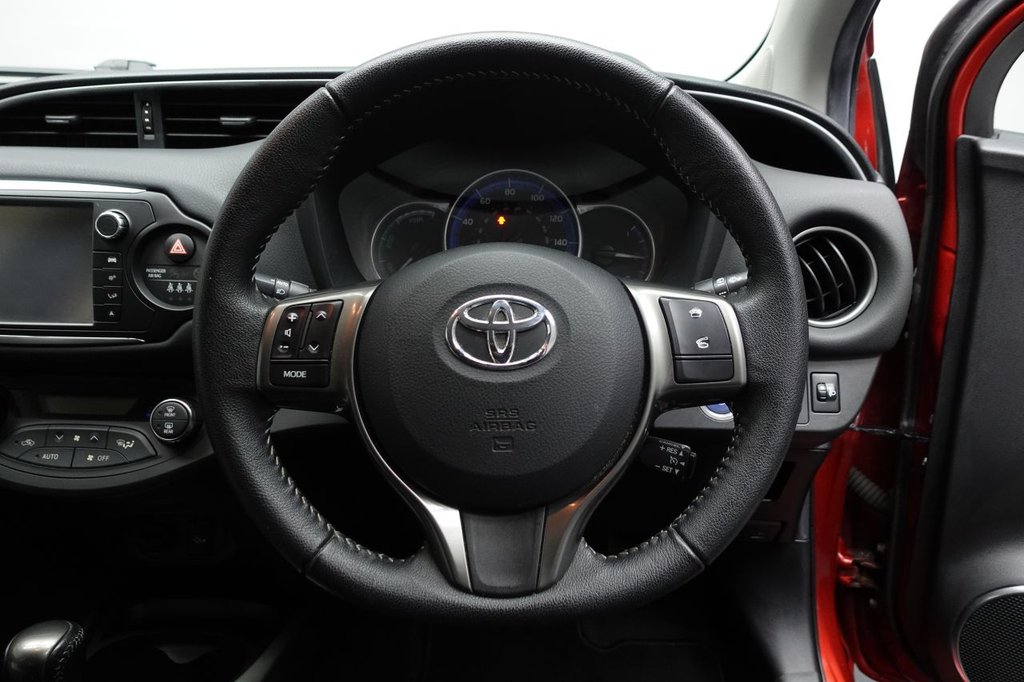 Used Toyota Yaris 2015 for sale - 77806094: Photo 27