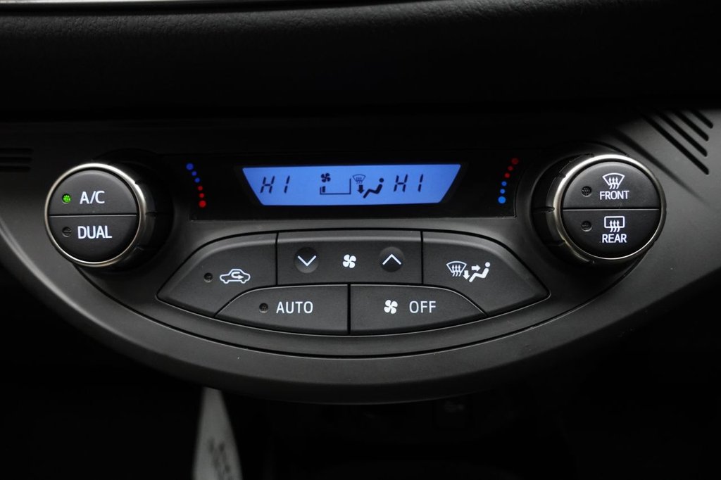 Used Toyota Yaris 2015 for sale - 77806094: Photo 36