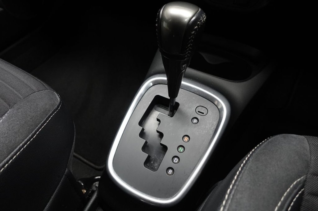 Used Toyota Yaris 2015 for sale - 77806094: Photo 39