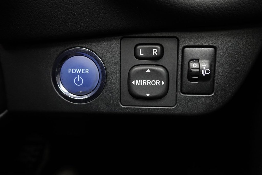 Used Toyota Yaris 2015 for sale - 77806094: Photo 42