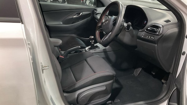 Used Hyundai i30 2021 for sale - 76132269: Photo 2