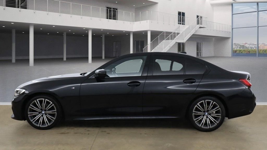 Used BMW 3 Series 2020 for sale - 76470131: Photo 11