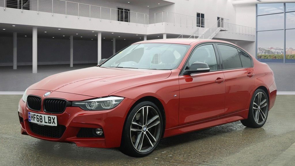 Used BMW 3 Series 2018 for sale - 77850304: Photo 2
