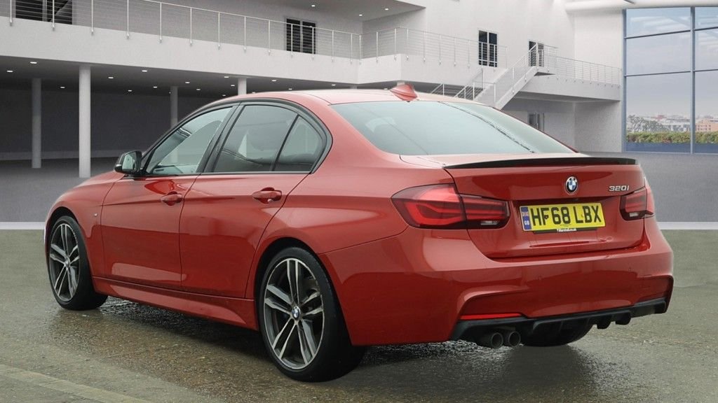 Used BMW 3 Series 2018 for sale - 77850304: Photo 3