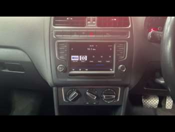 Used Volkswagen Polo 2017 for sale - 75320677: Photo