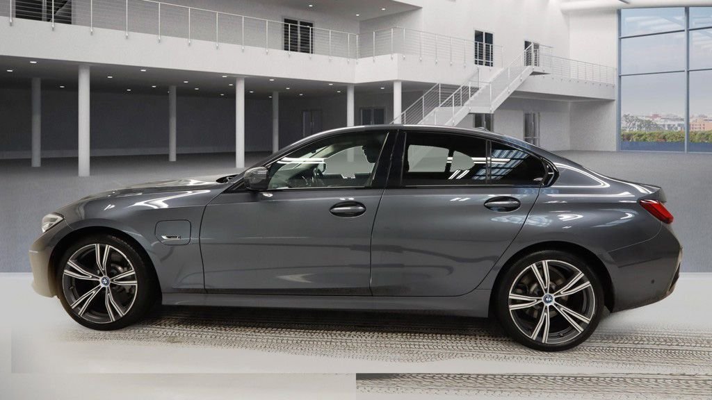 Used BMW 3 Series 2021 for sale - 76740243: Photo 11