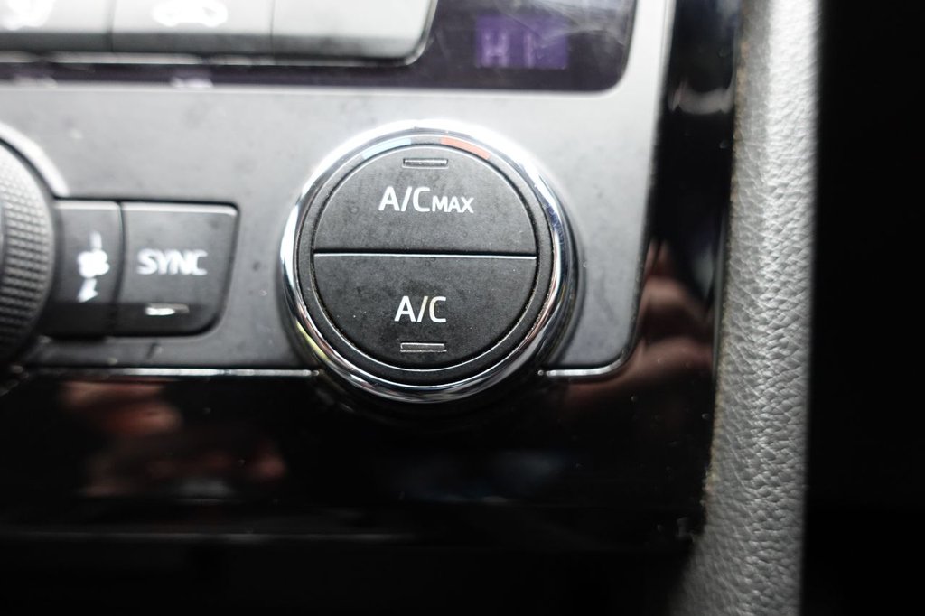 Used SEAT Leon 2018 for sale - 77188370: Photo 35