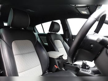 Used Kia Sportage 2016 for sale - 76210778: Photo 2