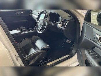 Used Volvo S60 2019 for sale - 75998744: Photo