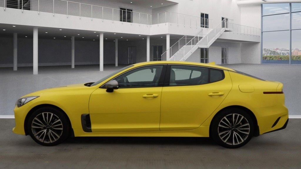 Used Kia Stinger 2018 for sale - 77153793: Photo 12