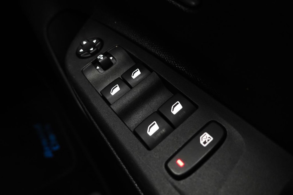 Used Vauxhall Corsa 2022 for sale - 76655327: Photo 40