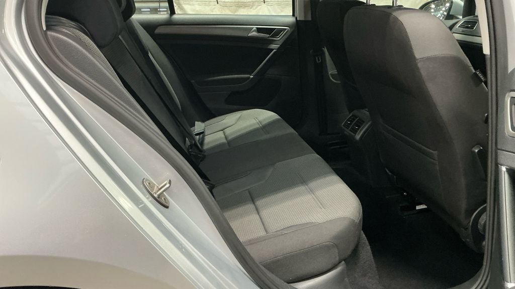 Used Volkswagen Golf 2015 for sale - 76367721: Photo 12
