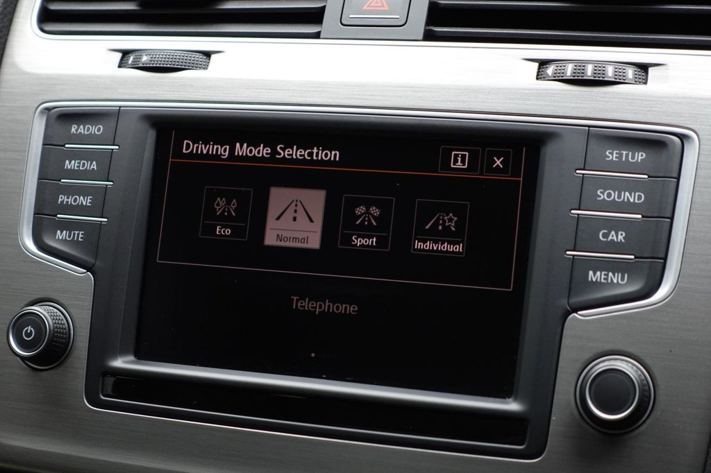 Used Volkswagen Golf 2015 for sale - 76367721: Photo 29