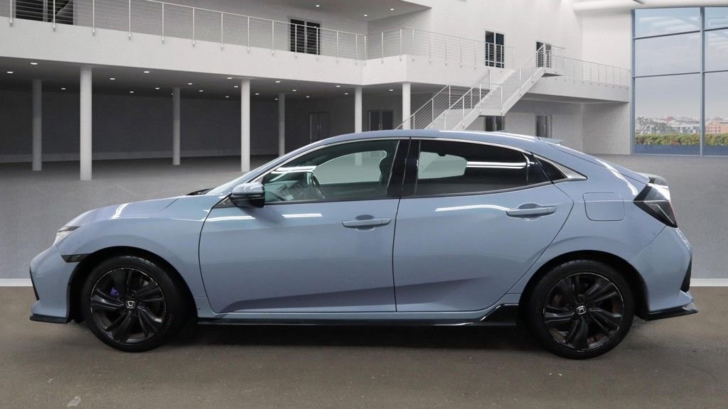 Used Honda Civic 2019 for sale - 76595945: Photo 11