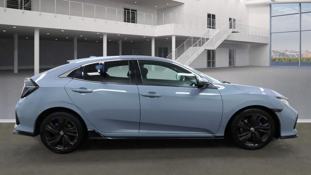 Used Honda Civic 2019 for sale - 76595945: Photo 9