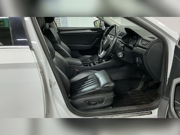 Used Skoda Superb 2019 for sale - 78288290: Photo