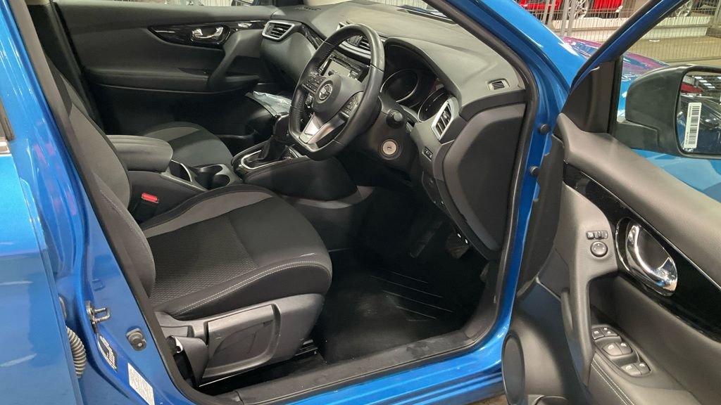 Used Nissan Qashqai 2019 for sale - 77765660: Photo 2