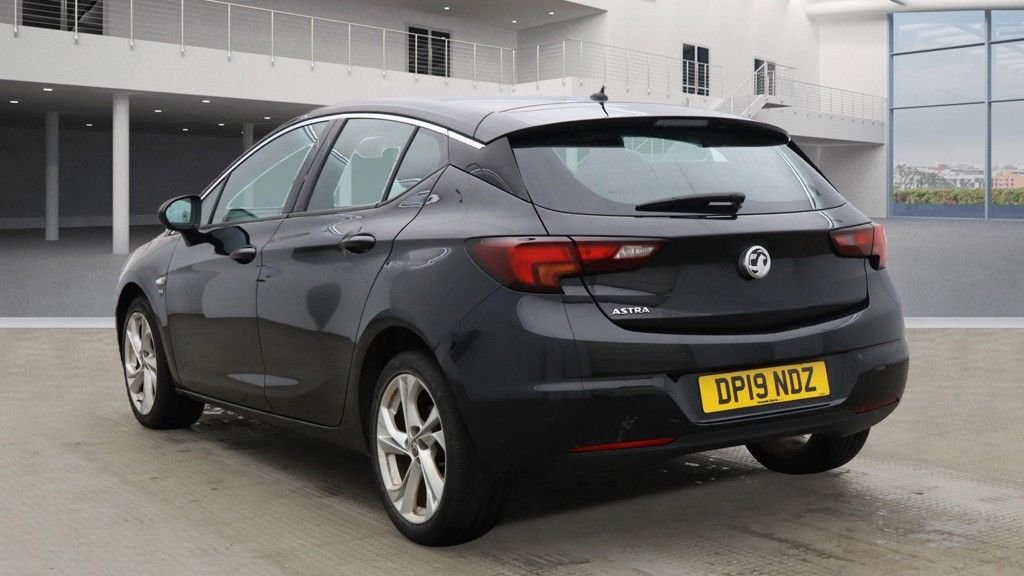 Used Vauxhall Astra 2019 for sale - 76632602: Photo 6