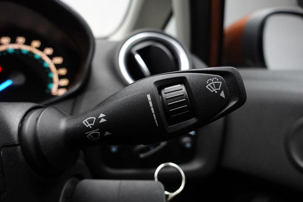 Used Ford Fiesta 2013 for sale - 76535845: Photo 38