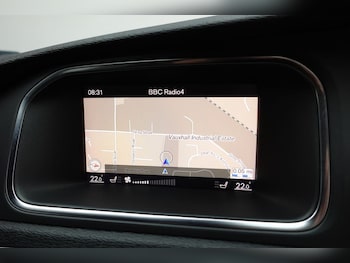 Used Volvo V40 2019 for sale - 79584948: Photo