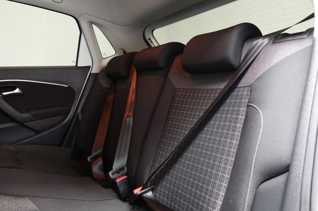 Used Volkswagen Polo 2014 for sale - 76768284: Photo 17
