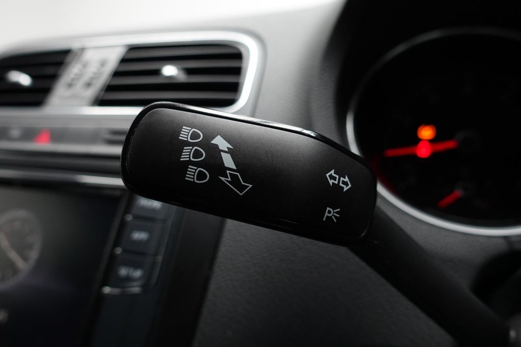 Used Volkswagen Polo 2014 for sale - 76768284: Photo 35