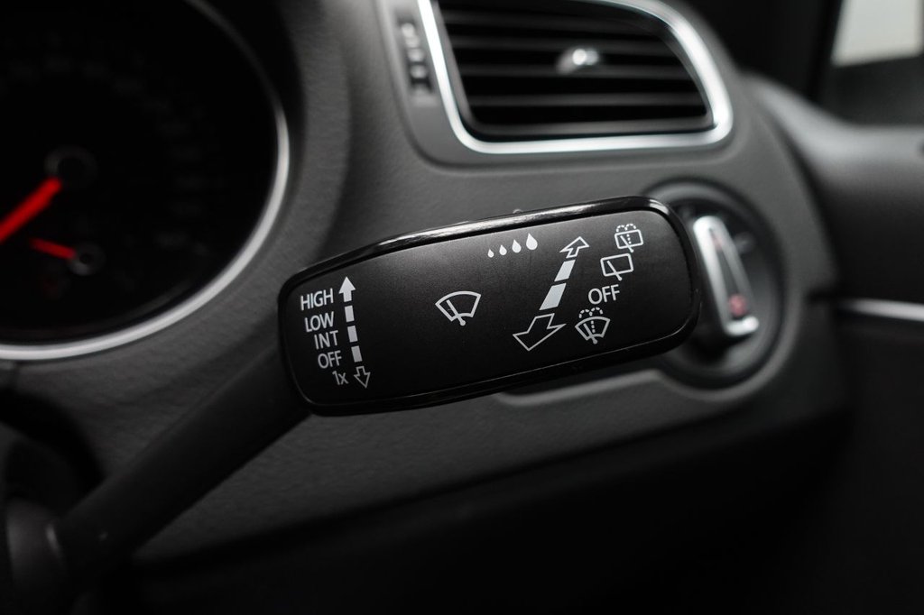 Used Volkswagen Polo 2014 for sale - 76768284: Photo 36