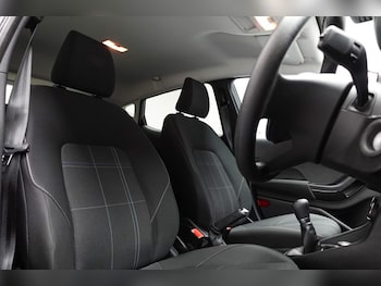 Used Ford Fiesta 2019 for sale - 76010434: Photo 2