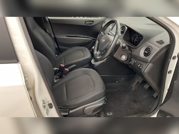 Used Hyundai i10 2019 for sale - 75573168: Photo