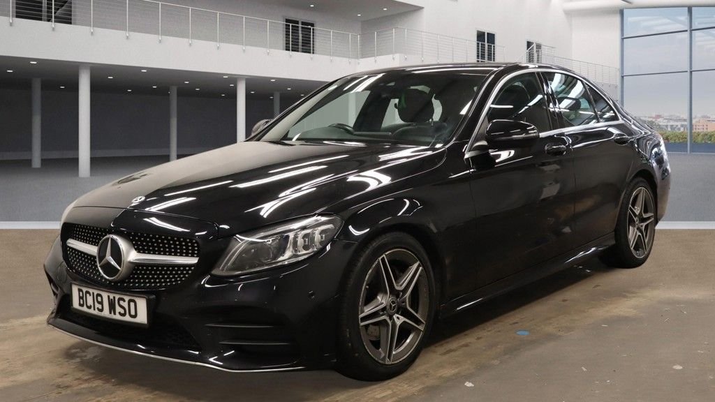 Used Mercedes-Benz C Class 2019 for sale - 77835858: Photo 3