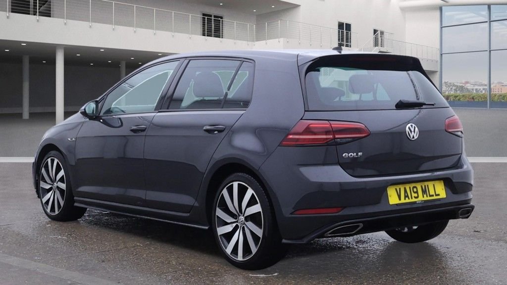 Used Volkswagen Golf 2019 for sale - 76496596: Photo 6